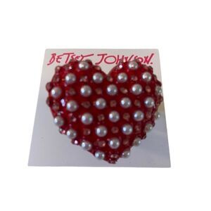 Adorable Big Red Heart & Faux Pearl Statement Stretch Ring.